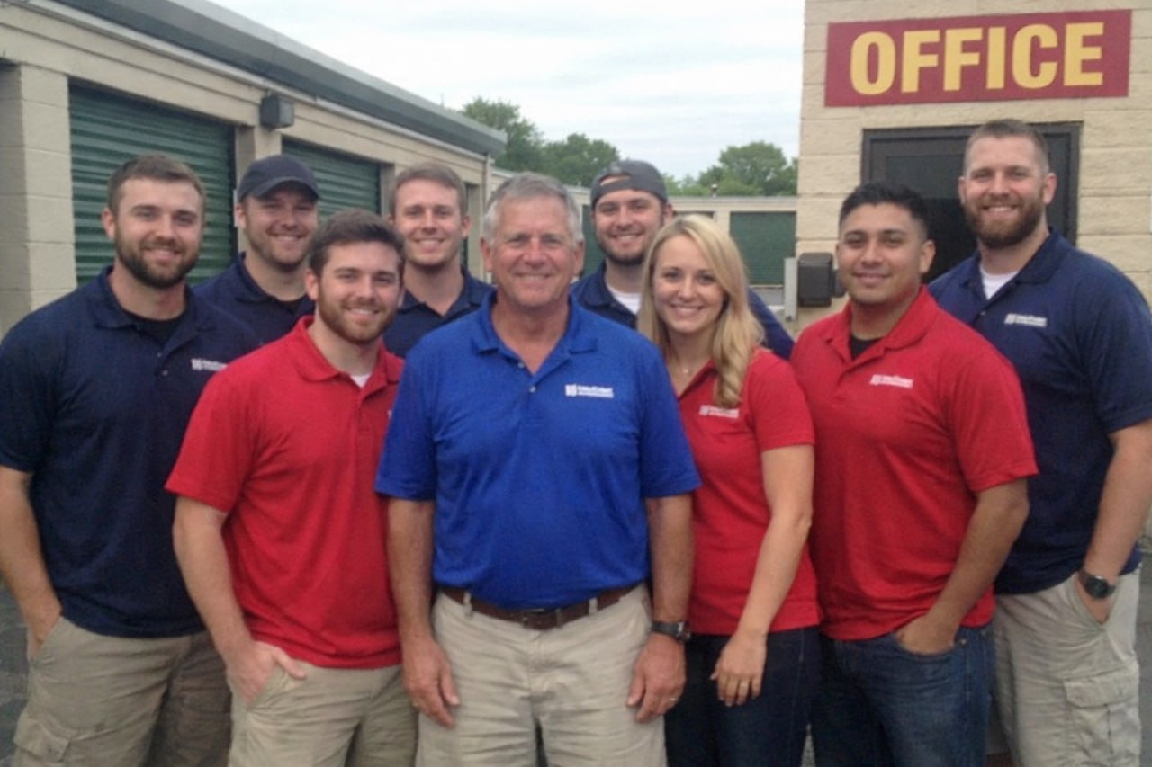 Water damage restoration professionals in Rialto, CA